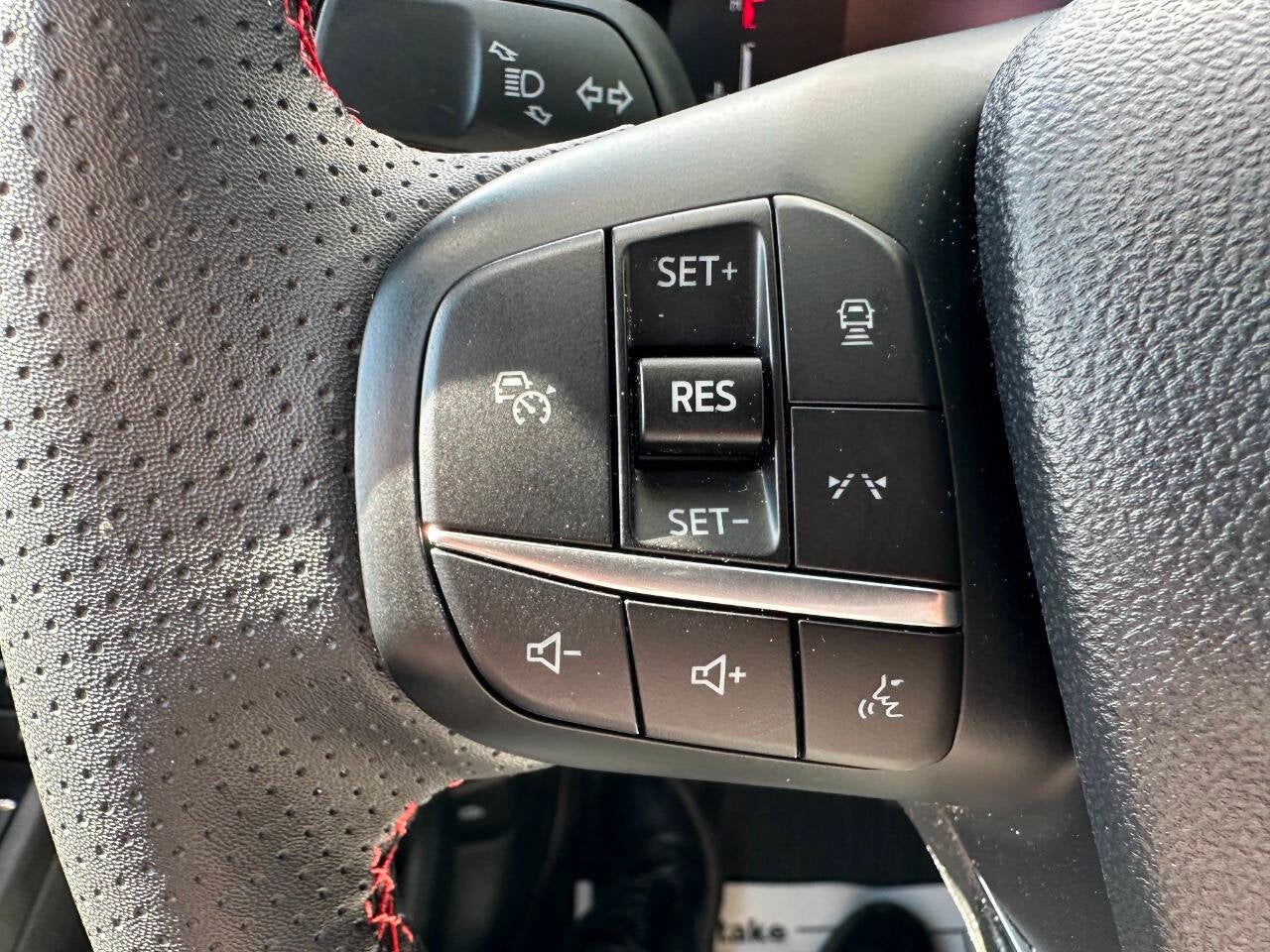2025 Ford Escape ST Line AWD 4dr SUV