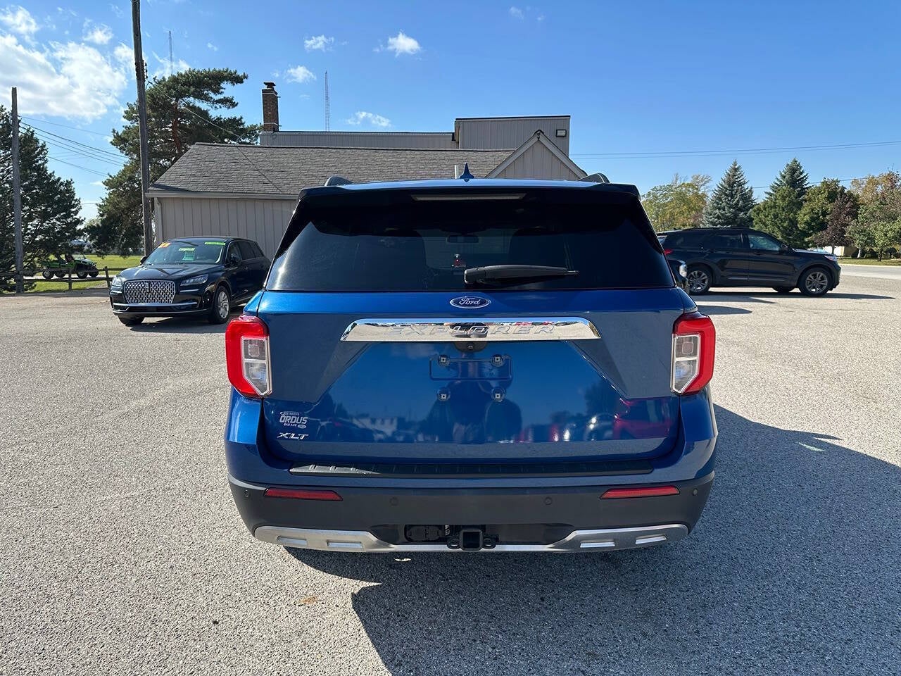 2020 Ford Explorer XLT AWD 4dr SUV