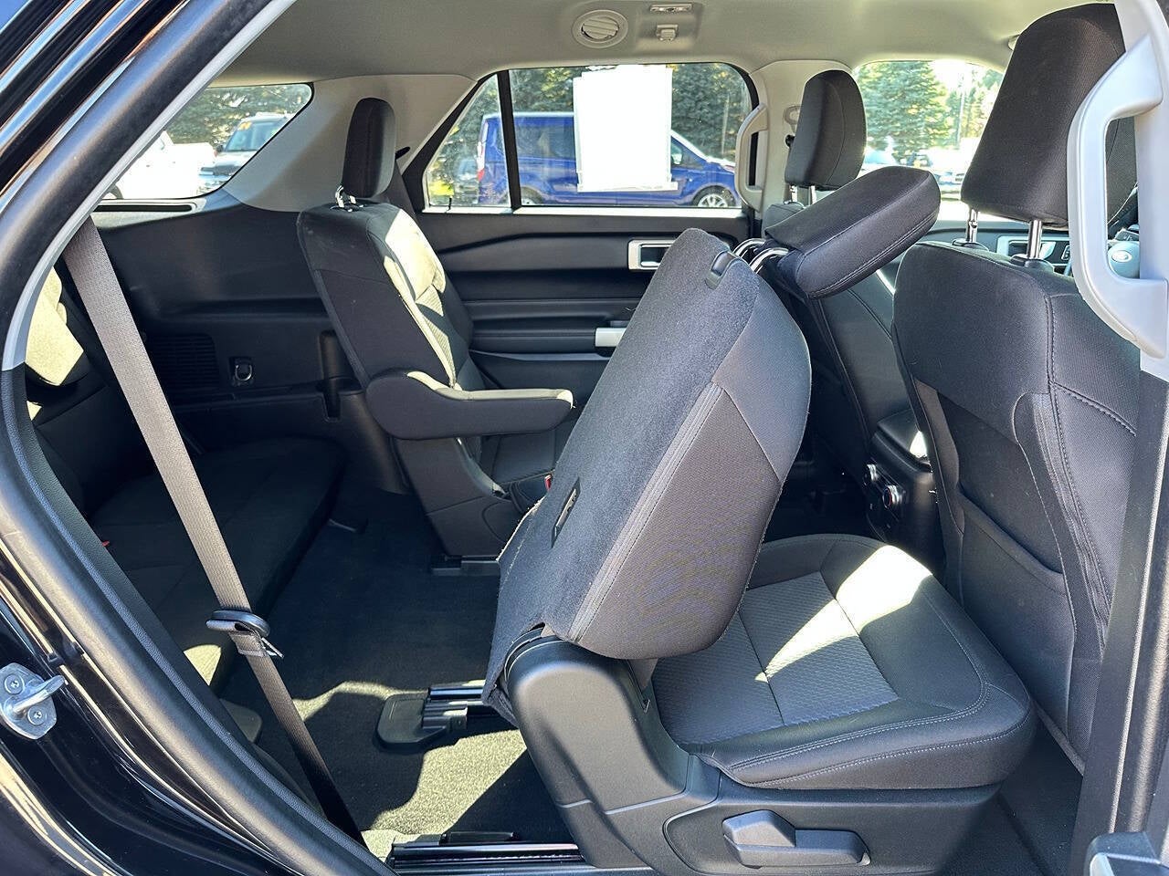 2022 Ford Explorer XLT AWD 4dr SUV