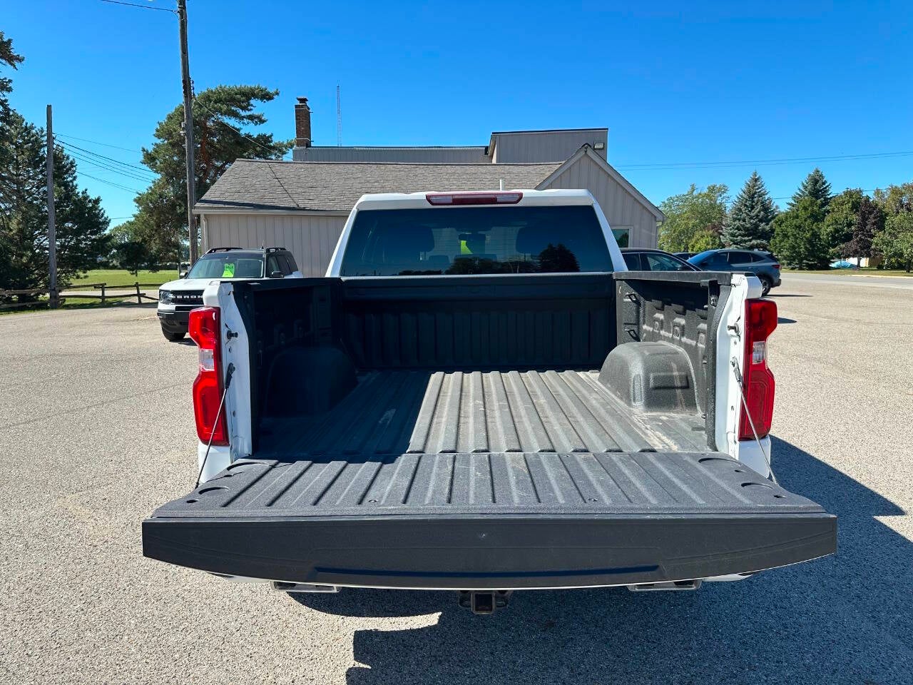 2021 Chevrolet Silverado 1500 RST 4x4 4dr Crew Cab 5.8 ft. SB