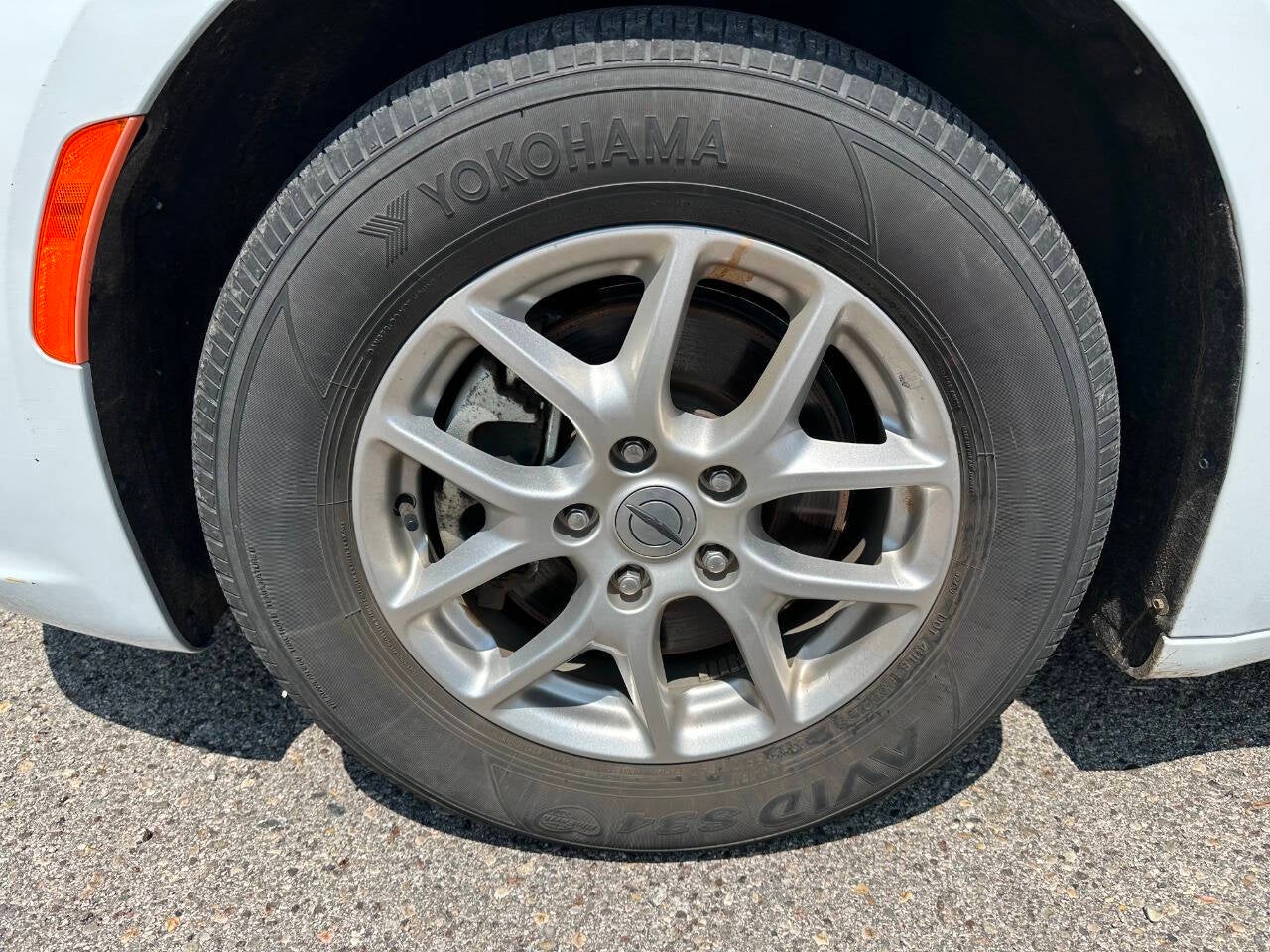 2023 Chrysler Pacifica Touring L 4dr Mini Van