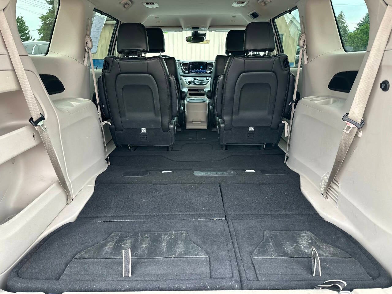 2023 Chrysler Pacifica Touring L 4dr Mini Van