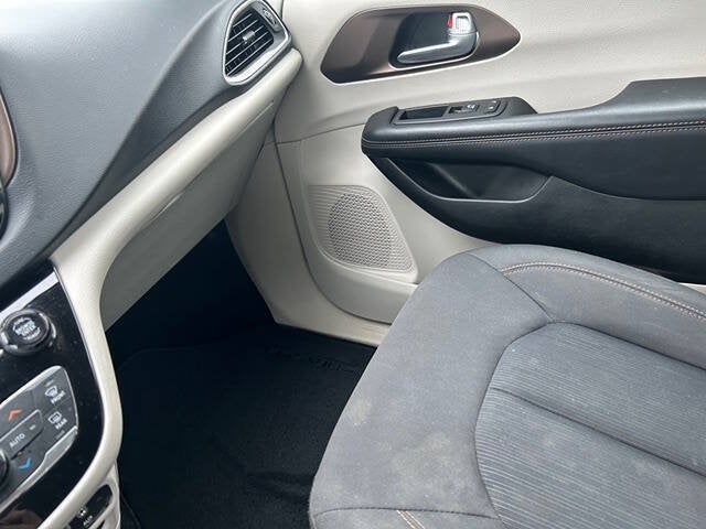 2017 Chrysler Pacifica Touring Plus
