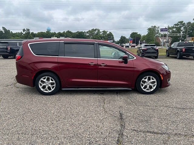 2017 Chrysler Pacifica Touring Plus