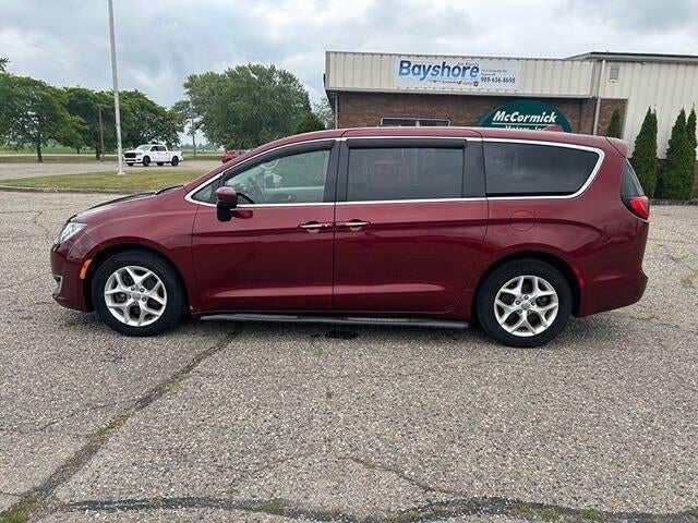 2017 Chrysler Pacifica Touring Plus