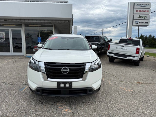 2024 Nissan Pathfinder SV FWD