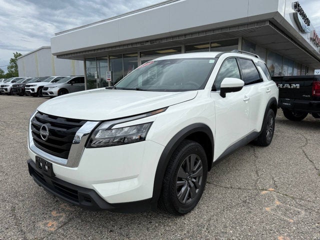 2024 Nissan Pathfinder SV FWD