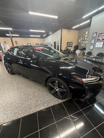 2023 Nissan Maxima SV