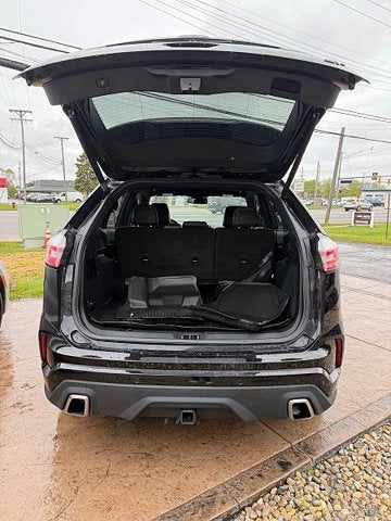 2022 Ford Edge ST